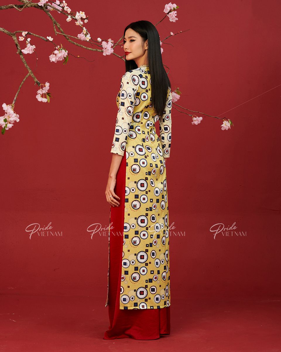 Áo Dài Lụa Vàng Xuân Thịnh Vượng