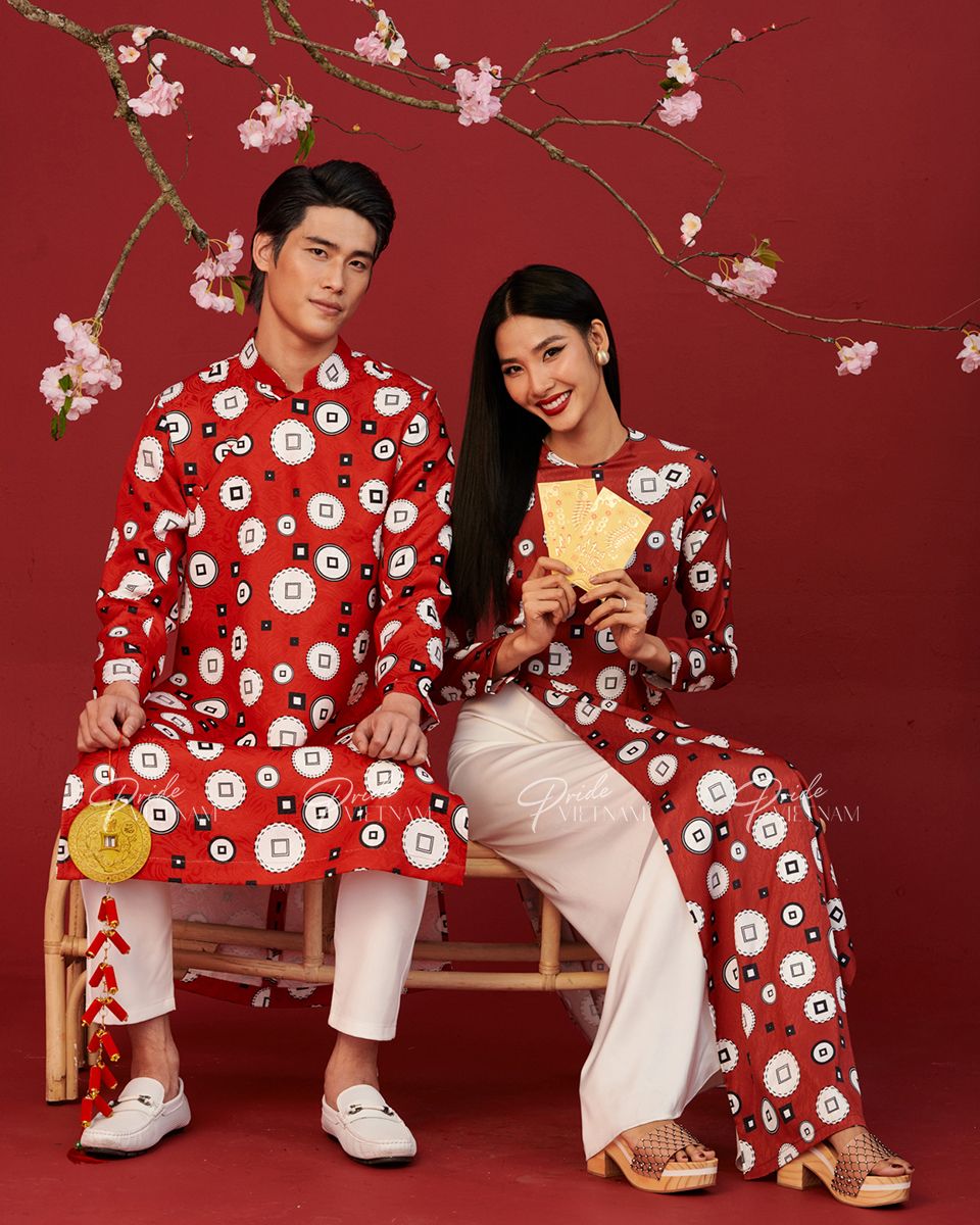 Áo Dài Lụa Đỏ Xuân Thịnh Vượng