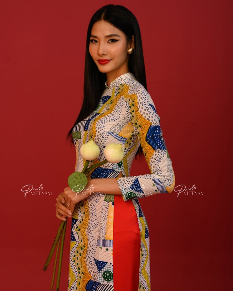 Áo Dài Lụa Vàng Xanh Xuân Thịnh Vượng
