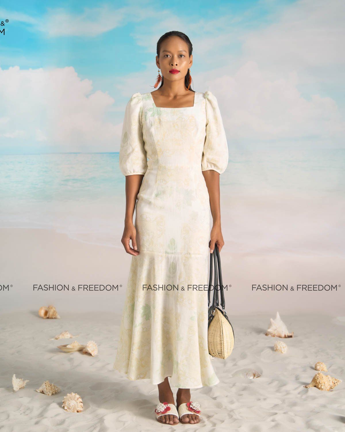 Đầm Linen Kem Họa Tiết Bright And Shine
