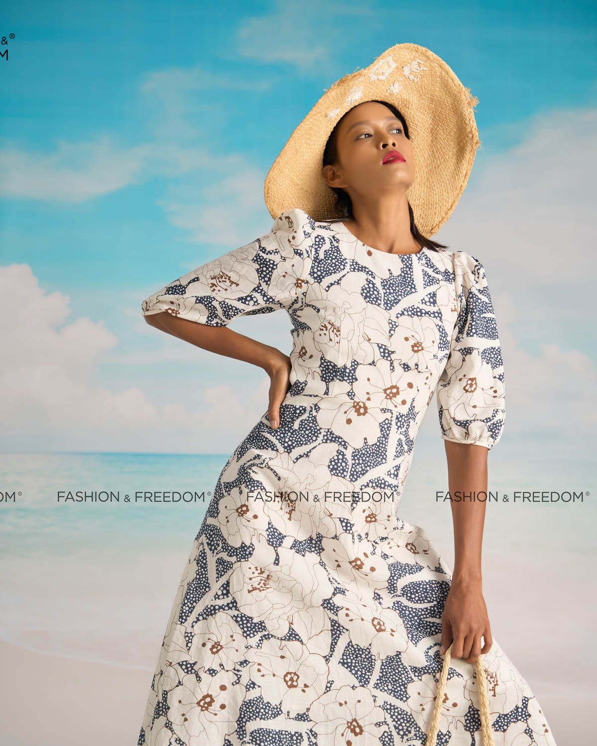 Đầm Linen Trắng Xanh Bright And Shine