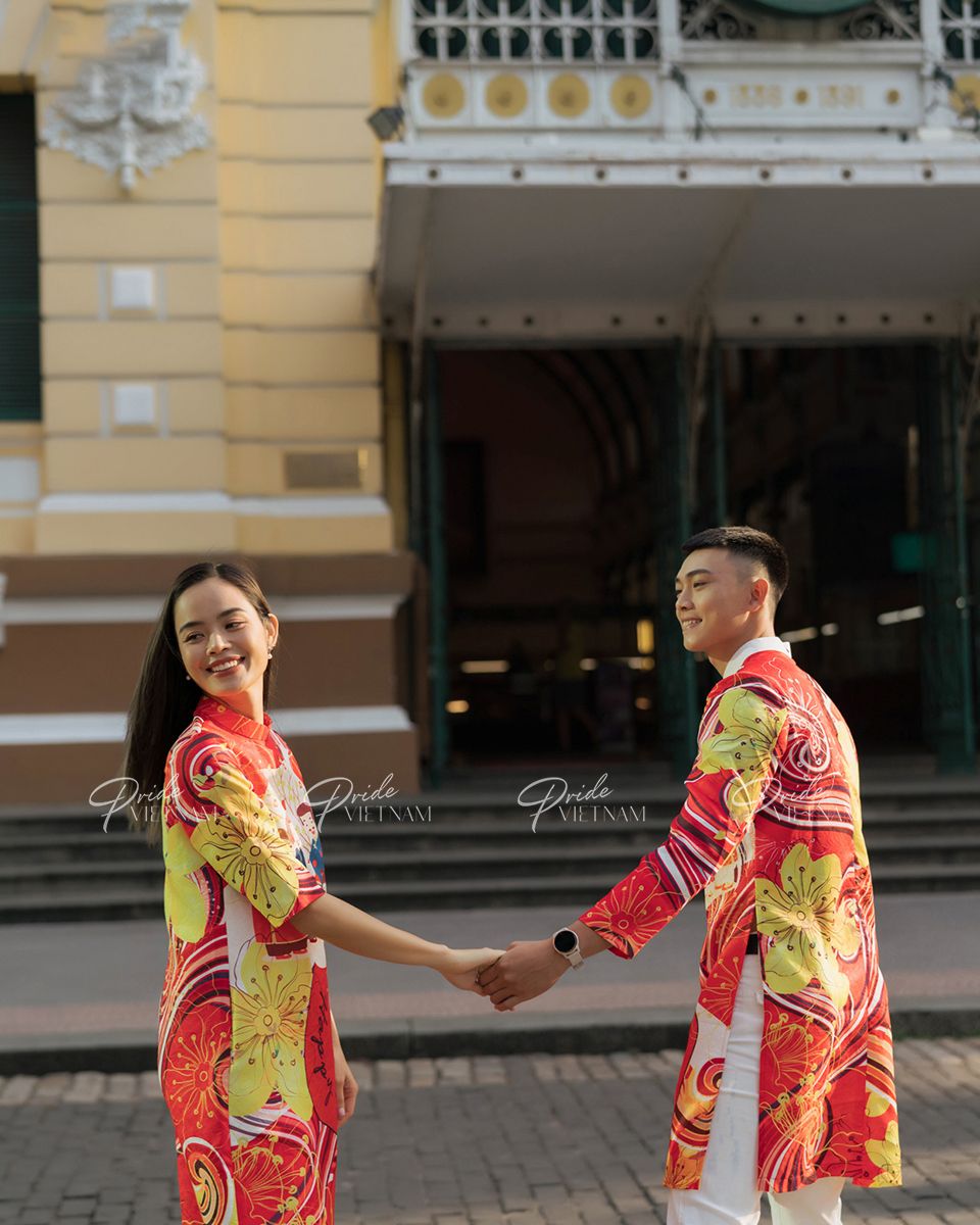 Áo Dài Gấm Đỏ Têt Đoàn Viên