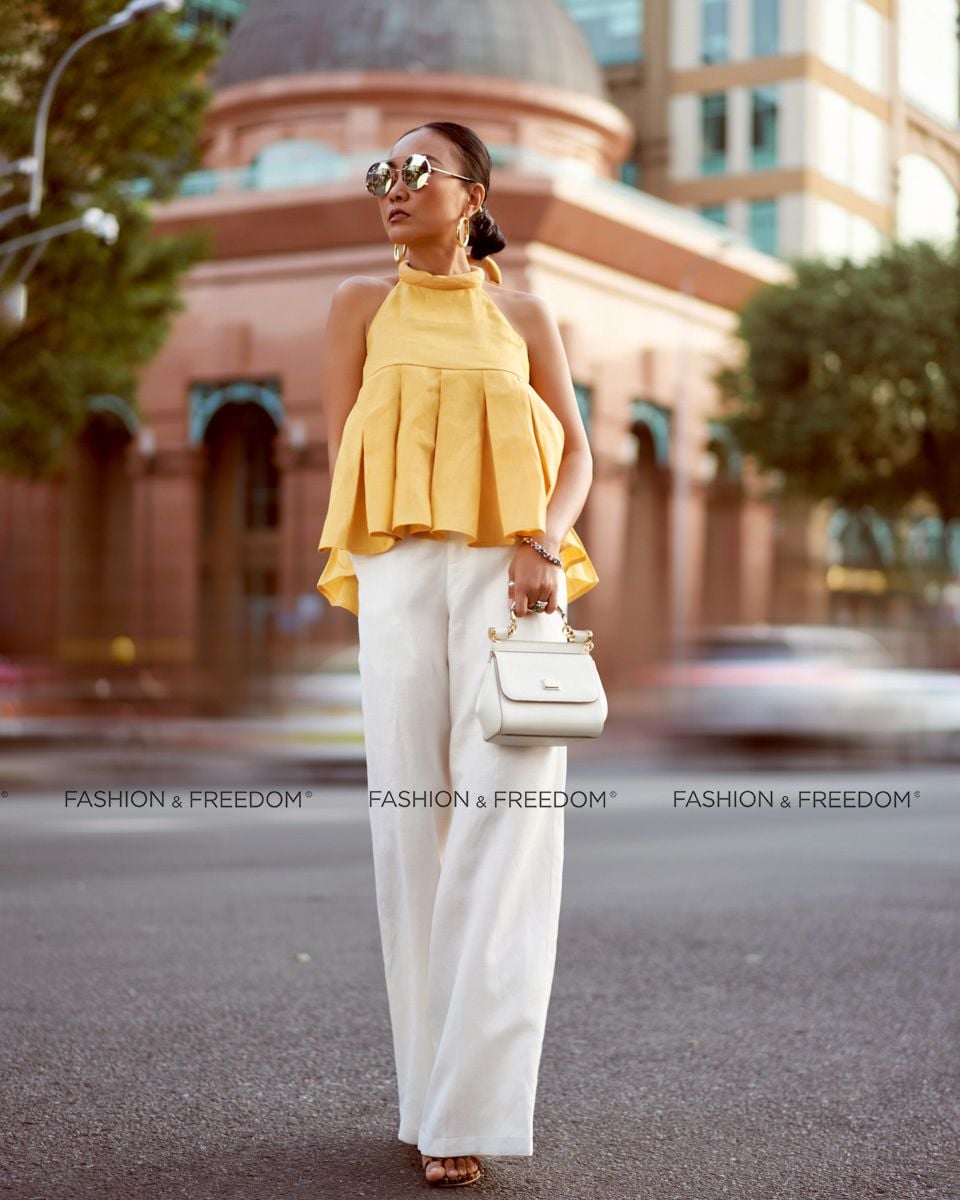 Áo Kiểu Linen Vàng Chocolate Fall In Love