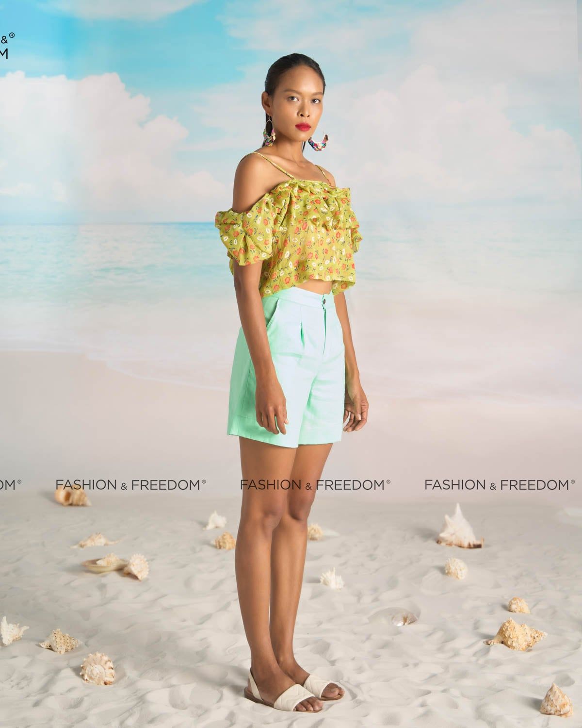 Quần Short Linen Xanh Ngọc Bright And Shine