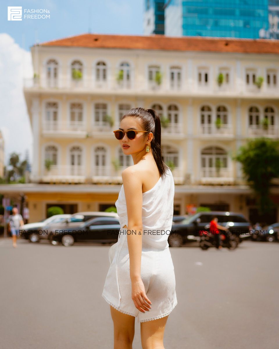 Quần Short Linen Trắng Fall Muse