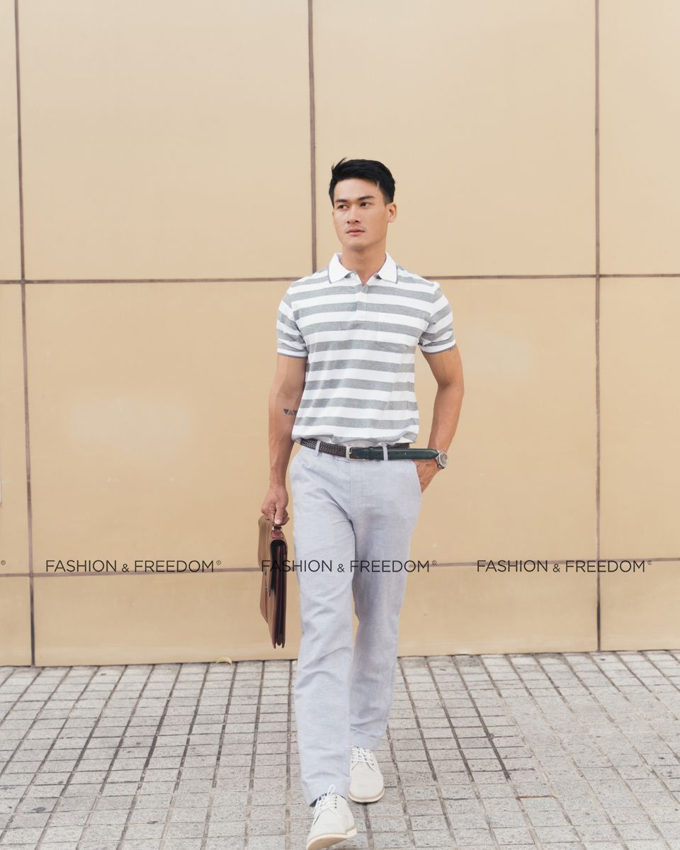 Áo Thun Nam Có Cổ In Trắng Sọc