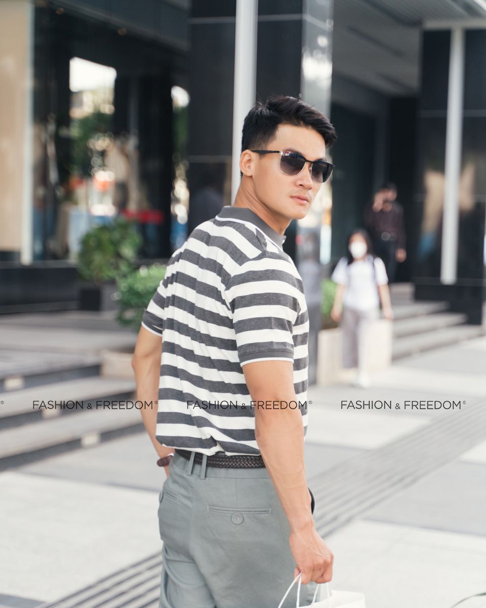 Áo Thun Nam Cotton Kem Sọc Đen Có Cổ