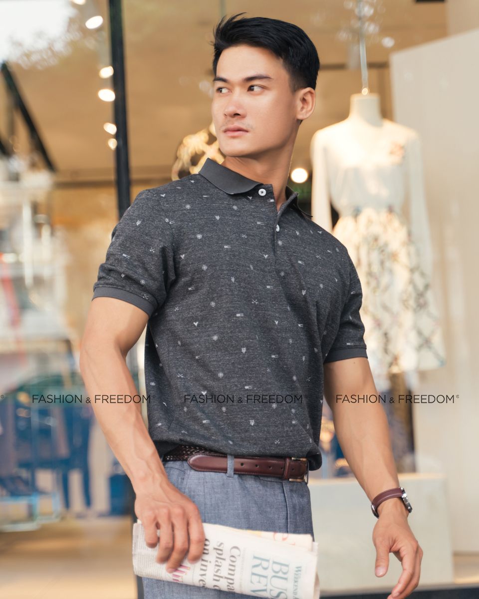 Áo Thun Nam Có Cổ Xám Họa Tiết