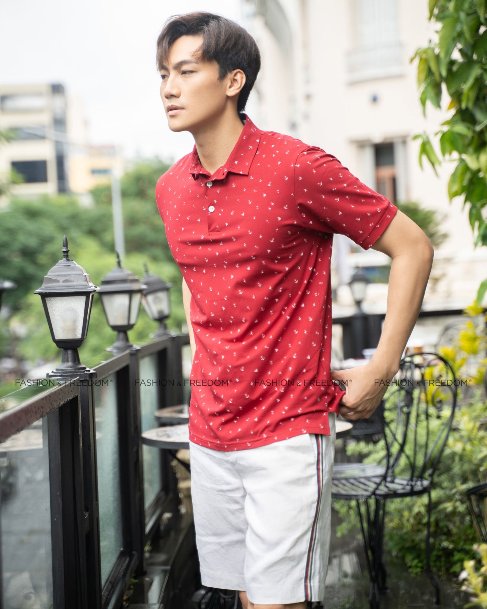 Áo Thun Nam Cotton Đỏ In Họa Tiết