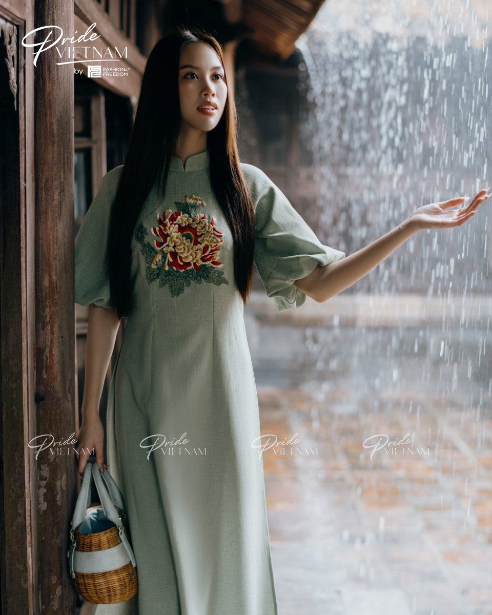 Áo Dài Nữ Linen Xanh Lá Mạ Pride Việt Nam