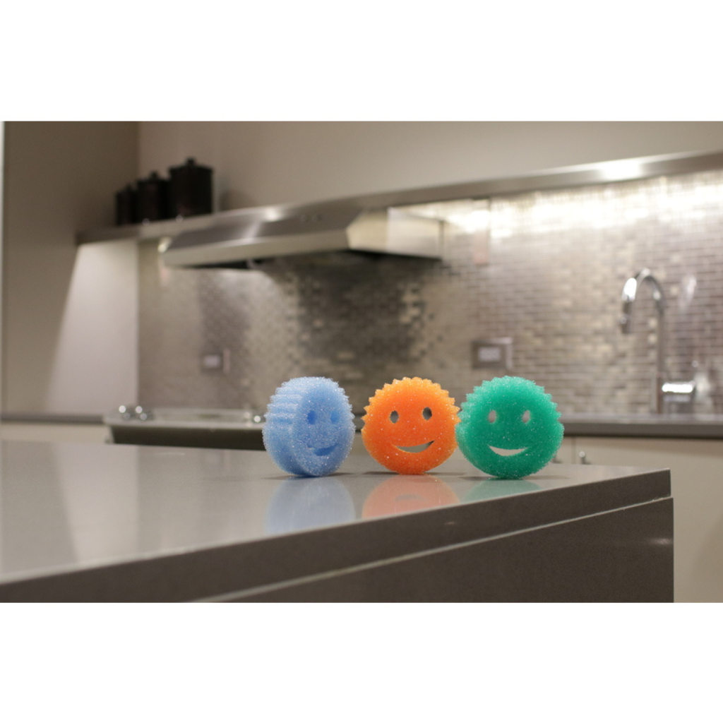 SCRUB DADDY MIẾNG BỌT BIỂN CỌ RỬA NHÀ BẾP ĐA NĂNG