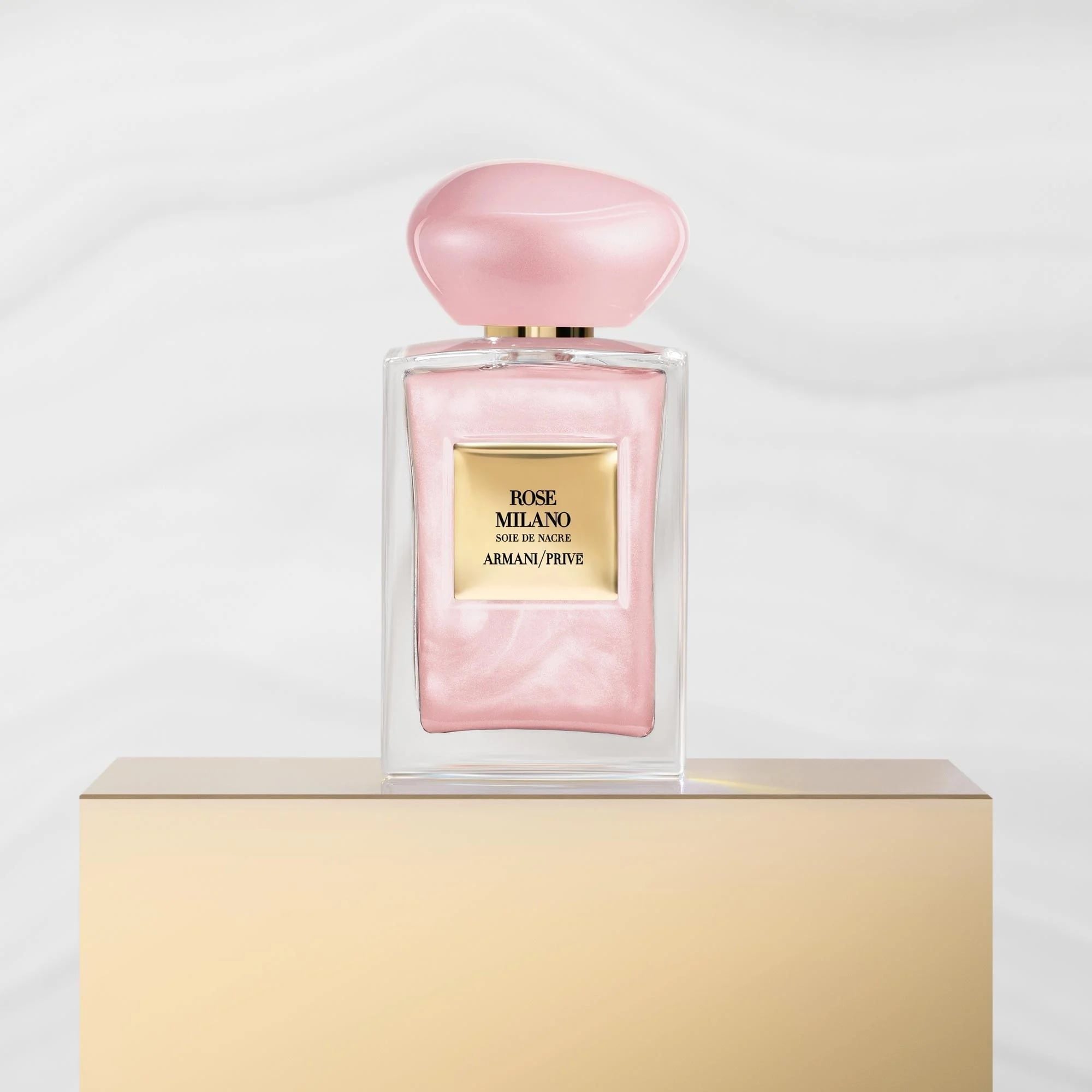  Giorgio Armani Rose Milano Soie de Nacre 
