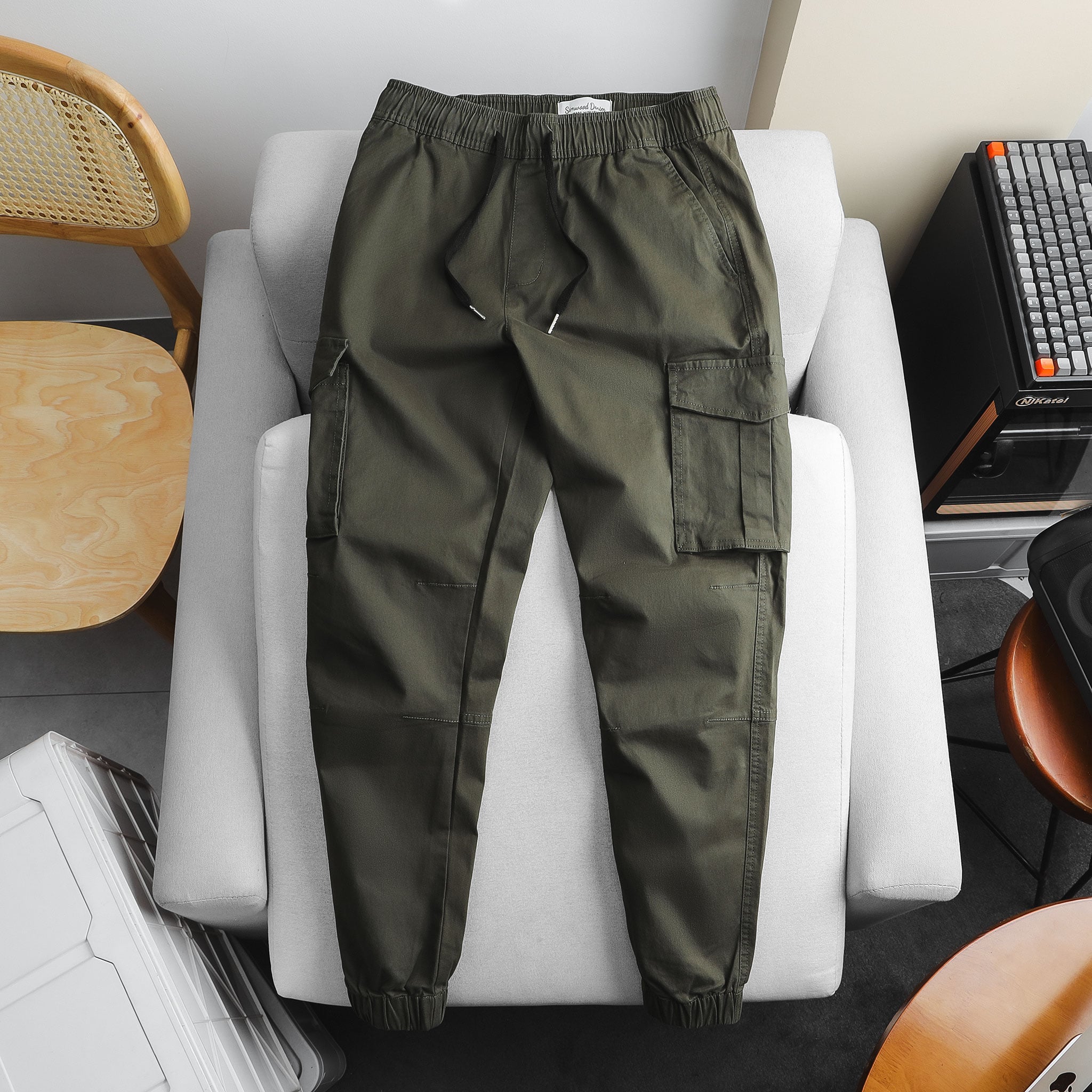 Quần Jogger Kaki Túi Hộp 1884