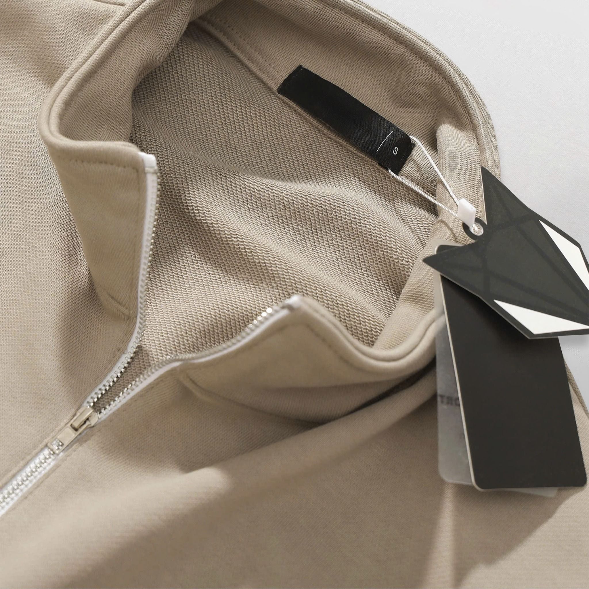  Áo Nỉ Cổ Zip 1915 