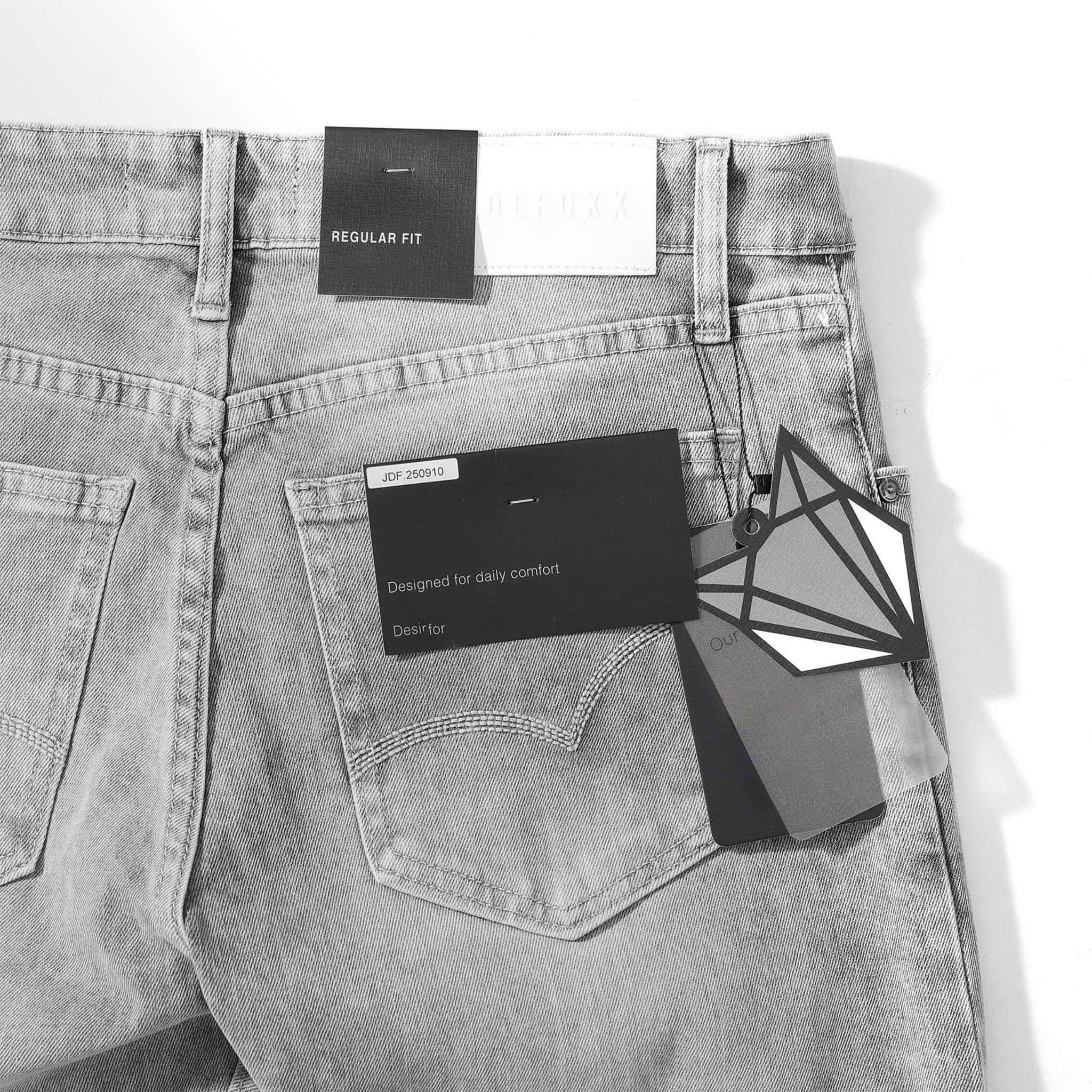  Quần Jeans Wash Xám Regular Fit 1913 