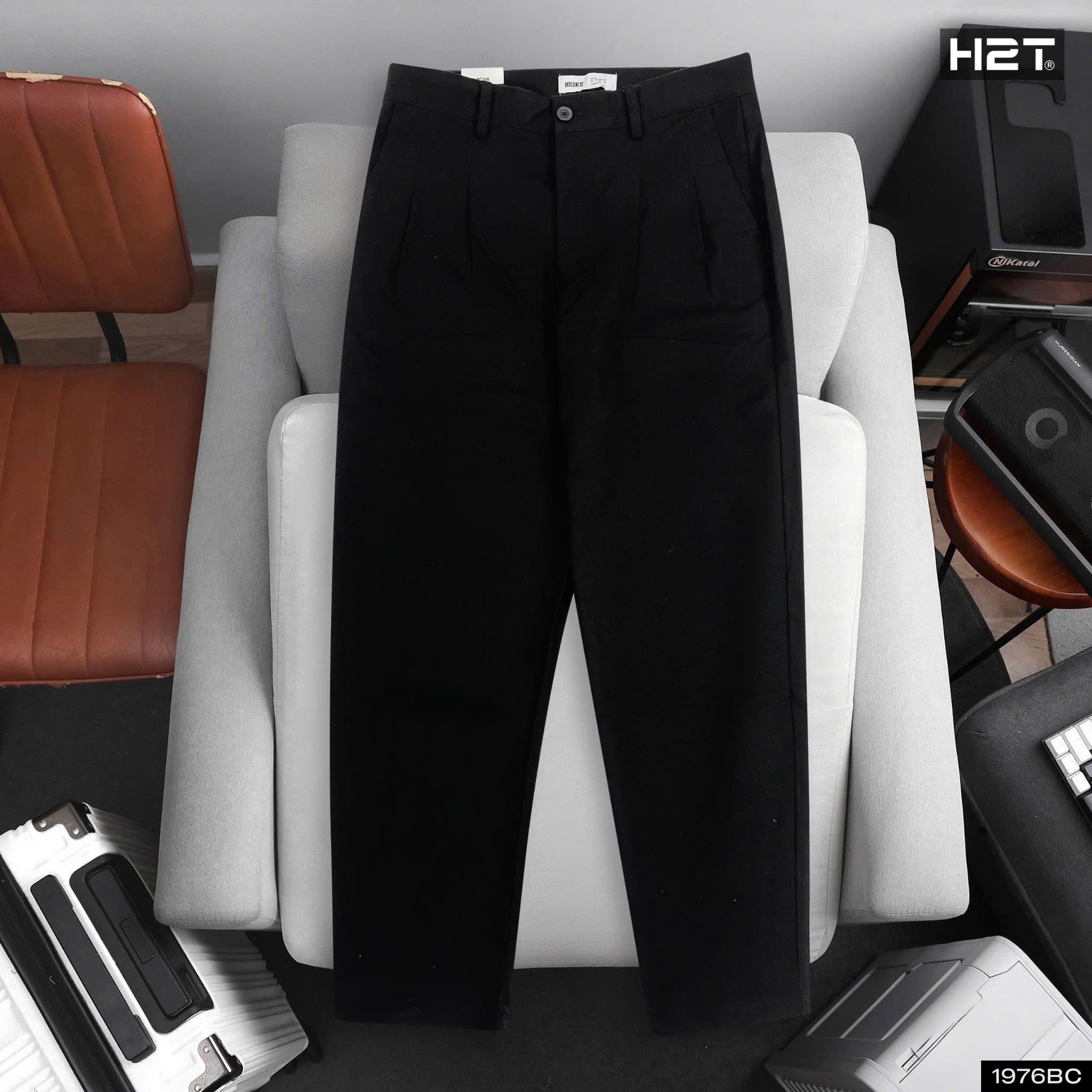  Quần Đũi Ống Suông Xếp Ly 1976 