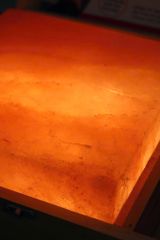 Đá Muối Xông Chân Himalaya 20×20×5 cm – Phiến Đá Lớn Giữ Nhiệt Tốt, Thư Giãn Toàn Thân