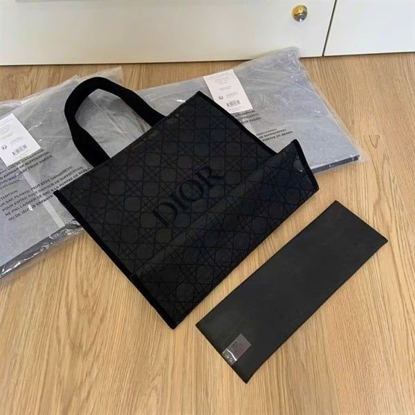 Túi tote Gift Dior LƯỚI ĐEN 41 x 38 x 15 cm