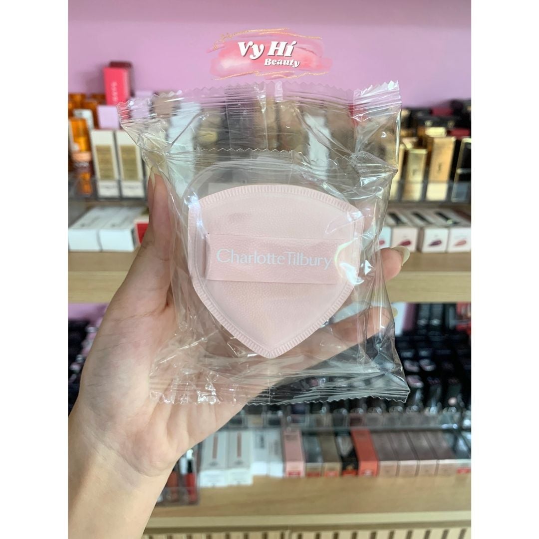 Set 1 mút Charlotte Tilbury kèm hộp đựng