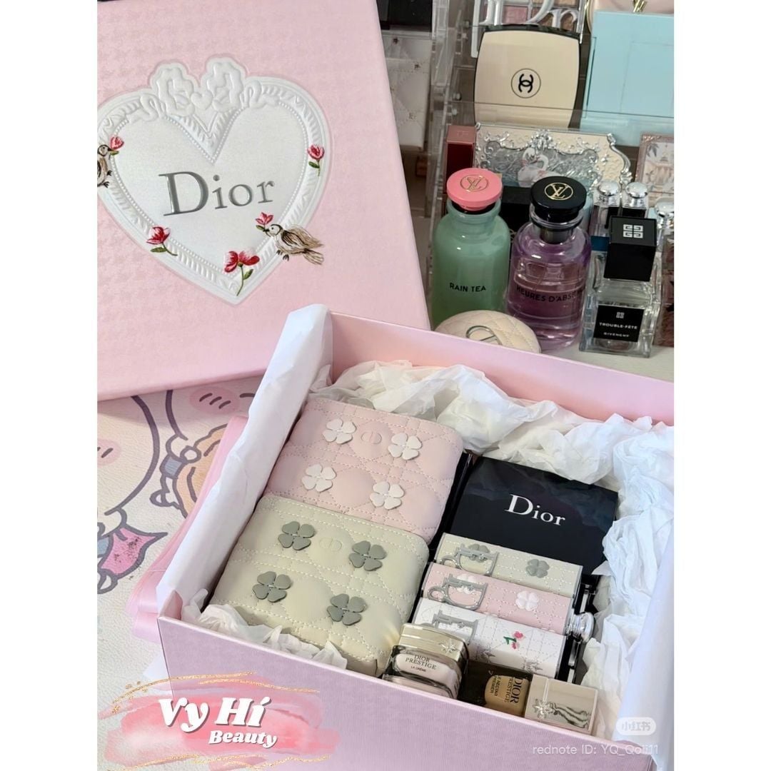BST CỎ 4 LÁ - Case son Dior Addict Lipstick Case