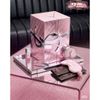 SET YSL VÂN HỒNG 6 món gồm: 1 Son kem YSL màu 610 + 1 Son kem YSL màu 445 + 1 Cushion YSL vân hồng tone B10 + 1 Cushion YSL vỏ hồng tone B20 + Túi đựng make up YSL nâu + 1 bịt mắt ngủ hồng