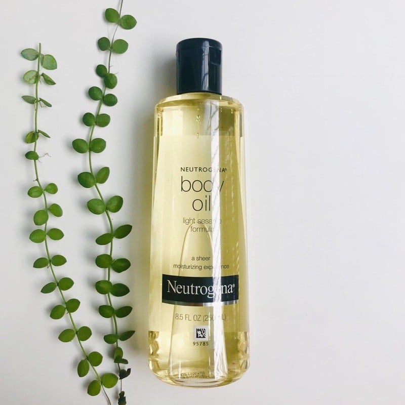 Dầu dưỡng thể Neutrogena Body Oil Light Sesame Formula 250ml