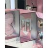 SET YSL VÂN HỒNG 6 món gồm: 1 Son kem YSL màu 610 + 1 Son kem YSL màu 445 + 1 Cushion YSL vân hồng tone B10 + 1 Cushion YSL vỏ hồng tone B20 + Túi đựng make up YSL nâu + 1 bịt mắt ngủ hồng