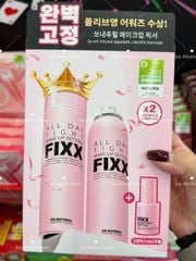 Set xịt makeup So Natural gồm 2 chai 120ml và 1 kem lót 10ml