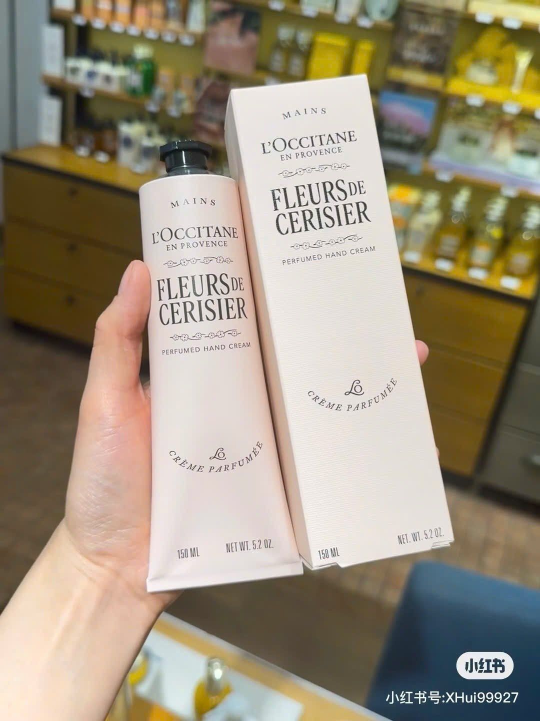 Kem tay Loccitane Fleurs De Cerisier Perfumed 150ml