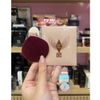 Bông mút phủ phấn Charlotte Tilbury