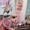 Set Sephora 7 món gồm: 1 son bóng Fenty Gloss Bomb Heat 2ml + 1 son bóng Kosas 2ml + 1 son thỏi Lancome Idole 0.8ml + 1 son bóng LYS full size 2.5g + 1 chì kẻ môi Make Up For Ever full size 1.41g + 1 chì kẻ môi Merit full size 0.3g + 1 mask Tatcha 5g
