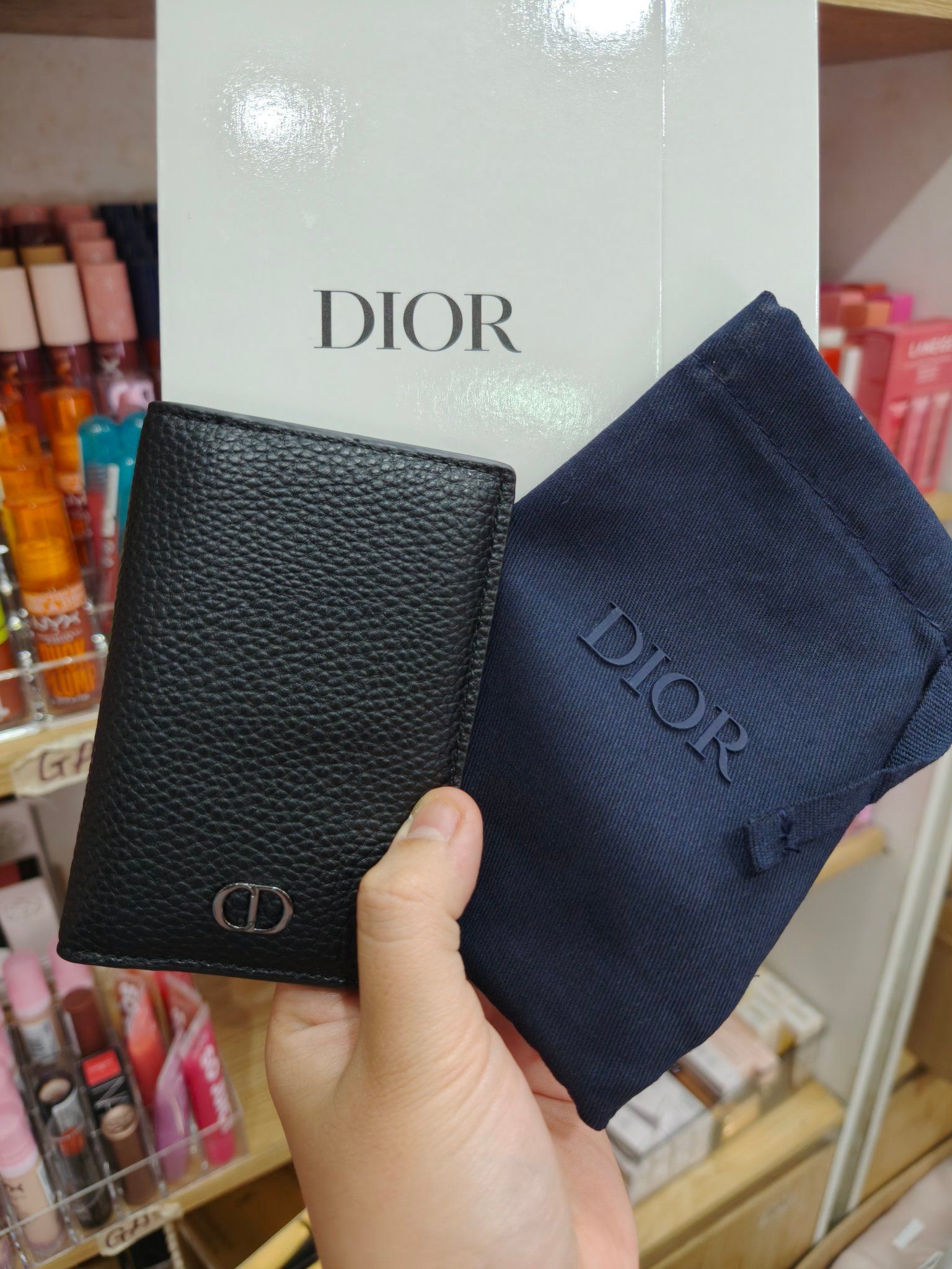 Ví đựng thẻ Dior kèm túi vải dây rút 11 x 7.5 cm