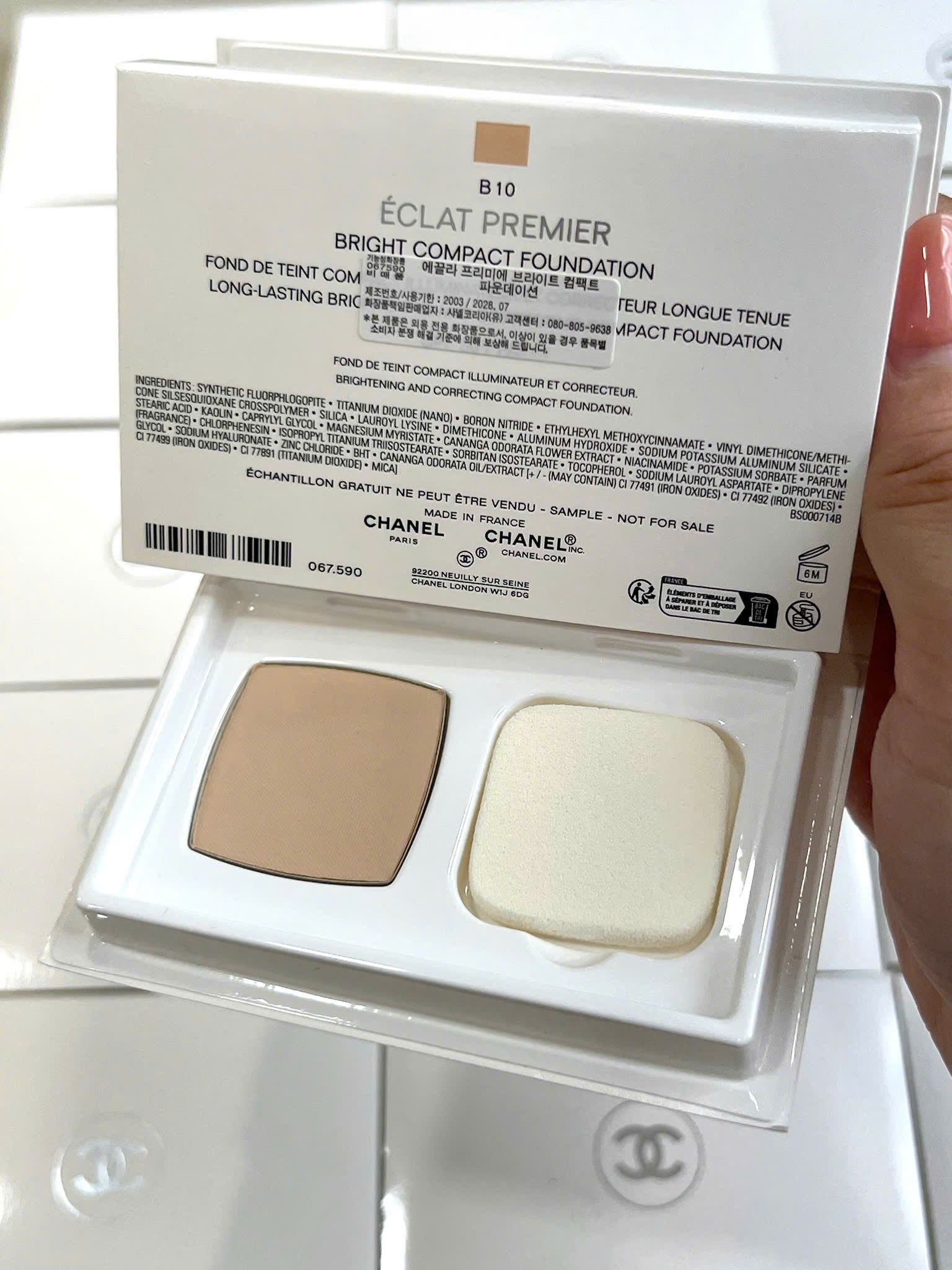 Phấn nền Chanel Long-Lasting Bright Compact Foundation