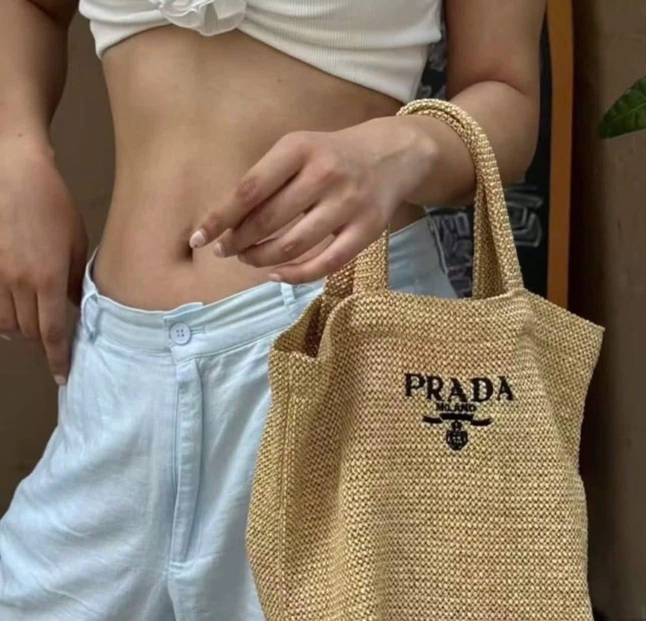 Túi cói Prada kèm box giấy