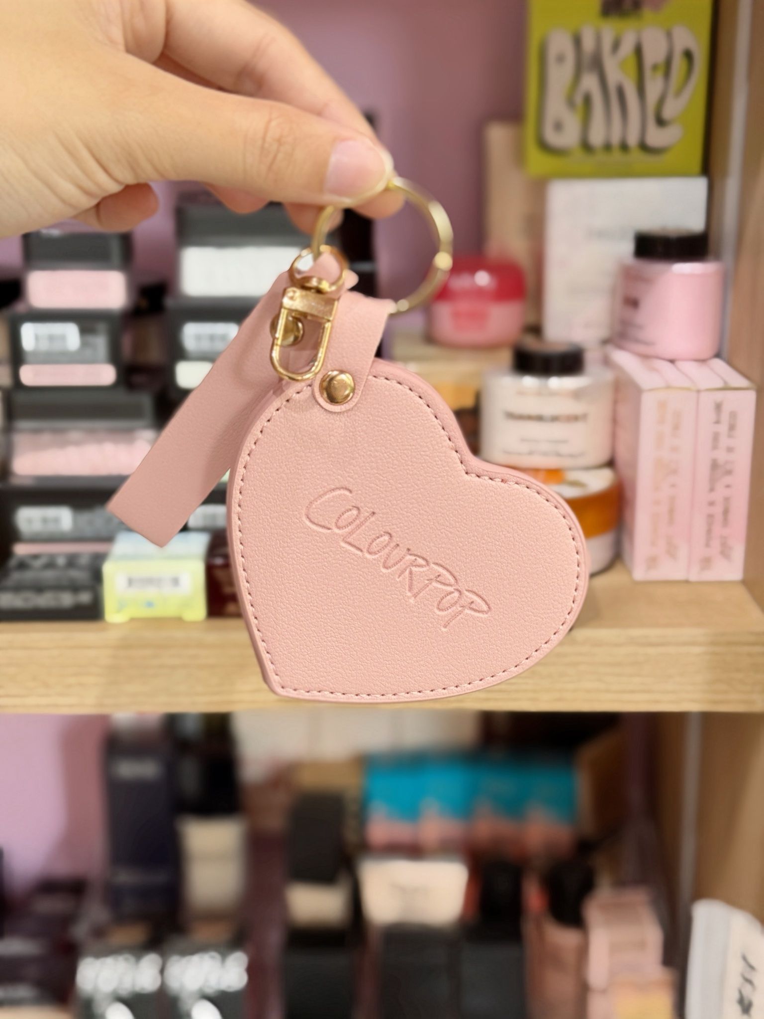 Móc khóa Colourpop TRÁI TIM hồng kèm gương