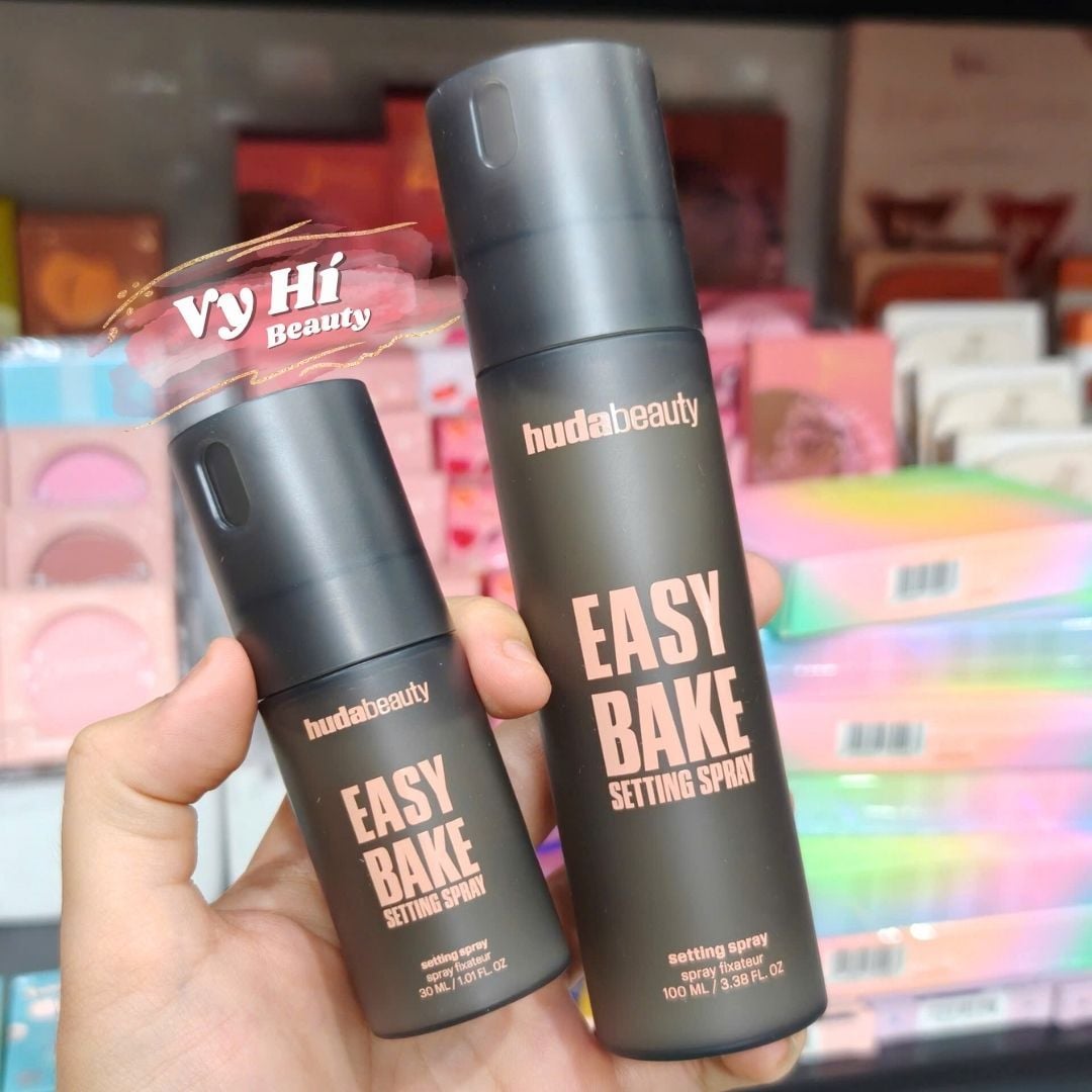 Xịt makeup Huda Beauty Easy Bake Setting Spray 30ml
