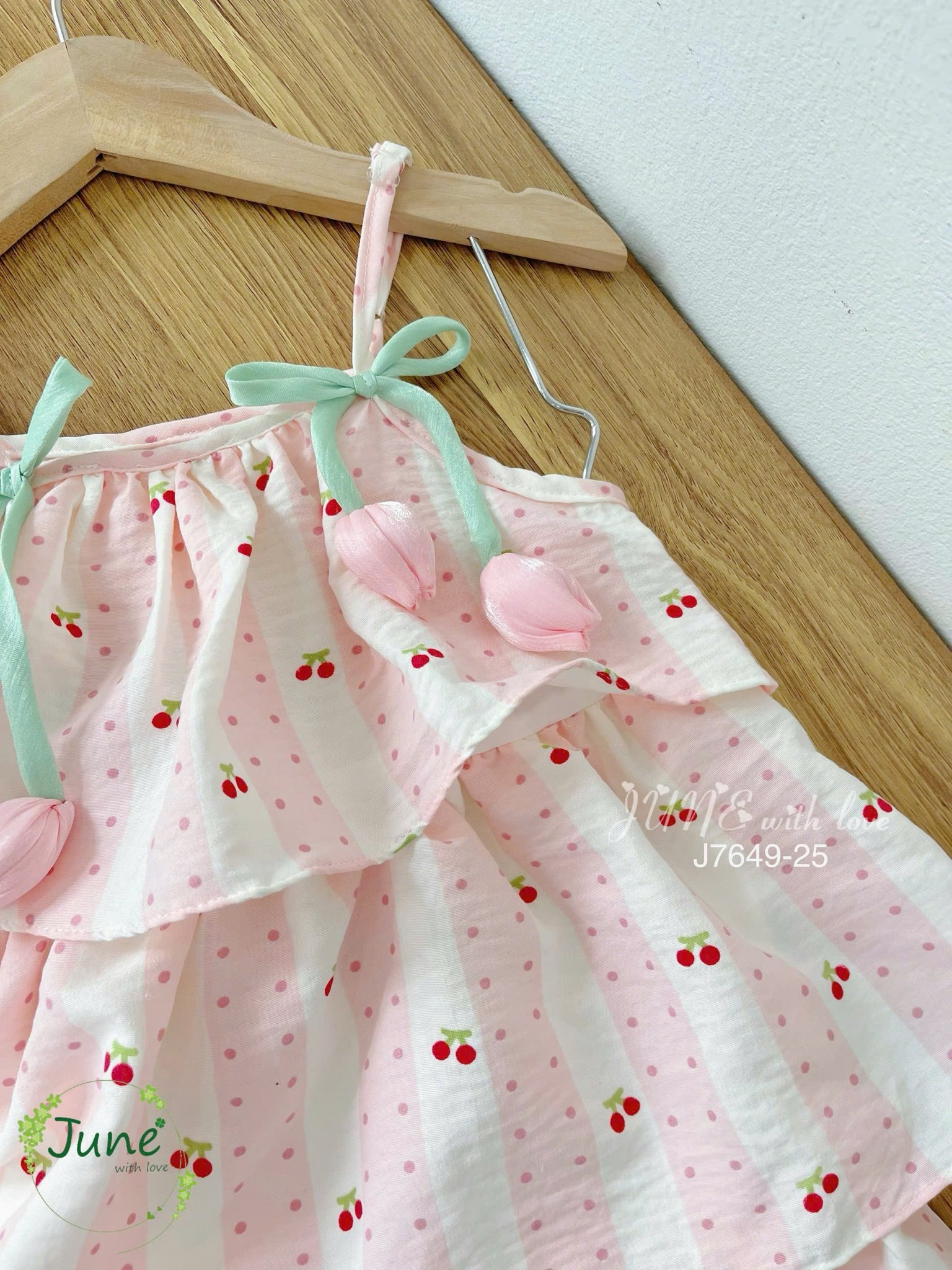 J7649 - Váy June with love 2 dây họa tiết đính hoa tulip hồng bé gái size 2-12y