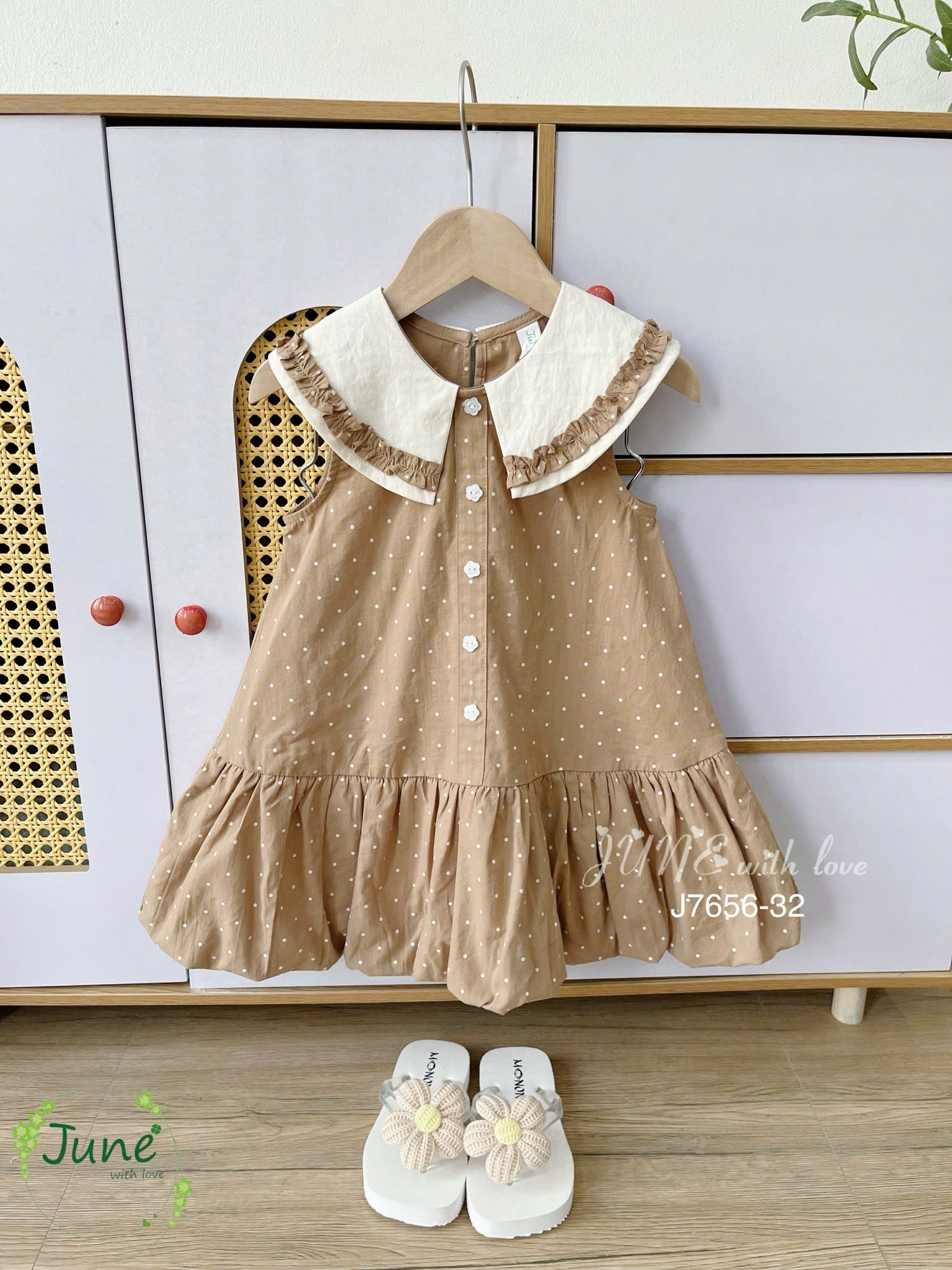 J7656 - Váy sát nách June with Love màu nâu chấm bi phối cổ kem size 2-12y
