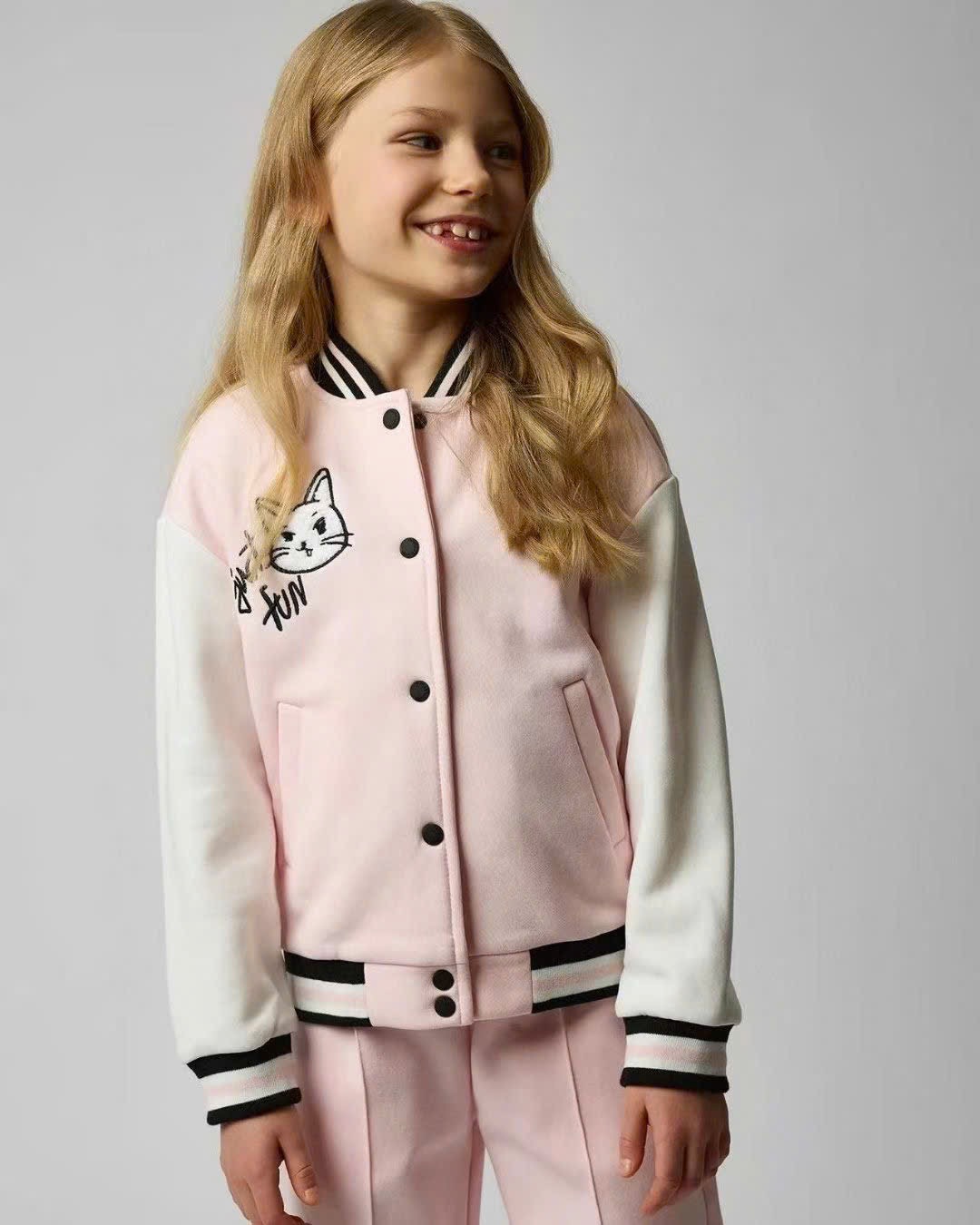 Áo khoác bomber nỉ bông Futurino màu hồng hình mèo bé gái size 104-164