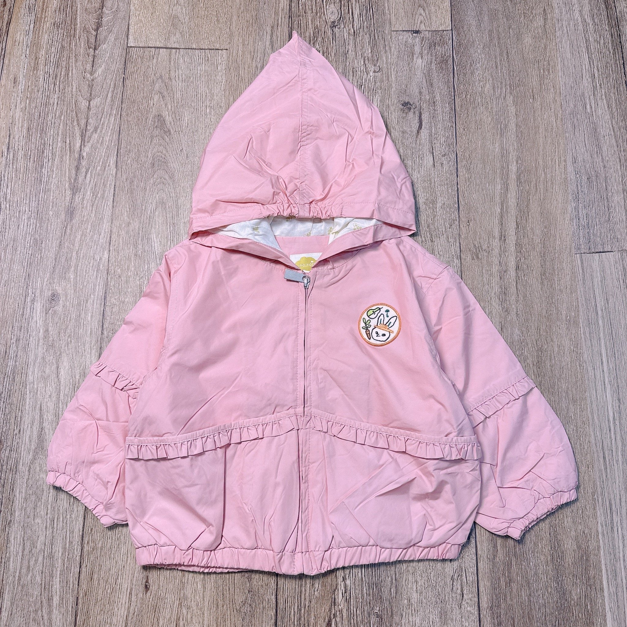 Áo khoác gió 2 lớp Moimoln màu hồng lót cotton mũ chóp bé gái size 90-120