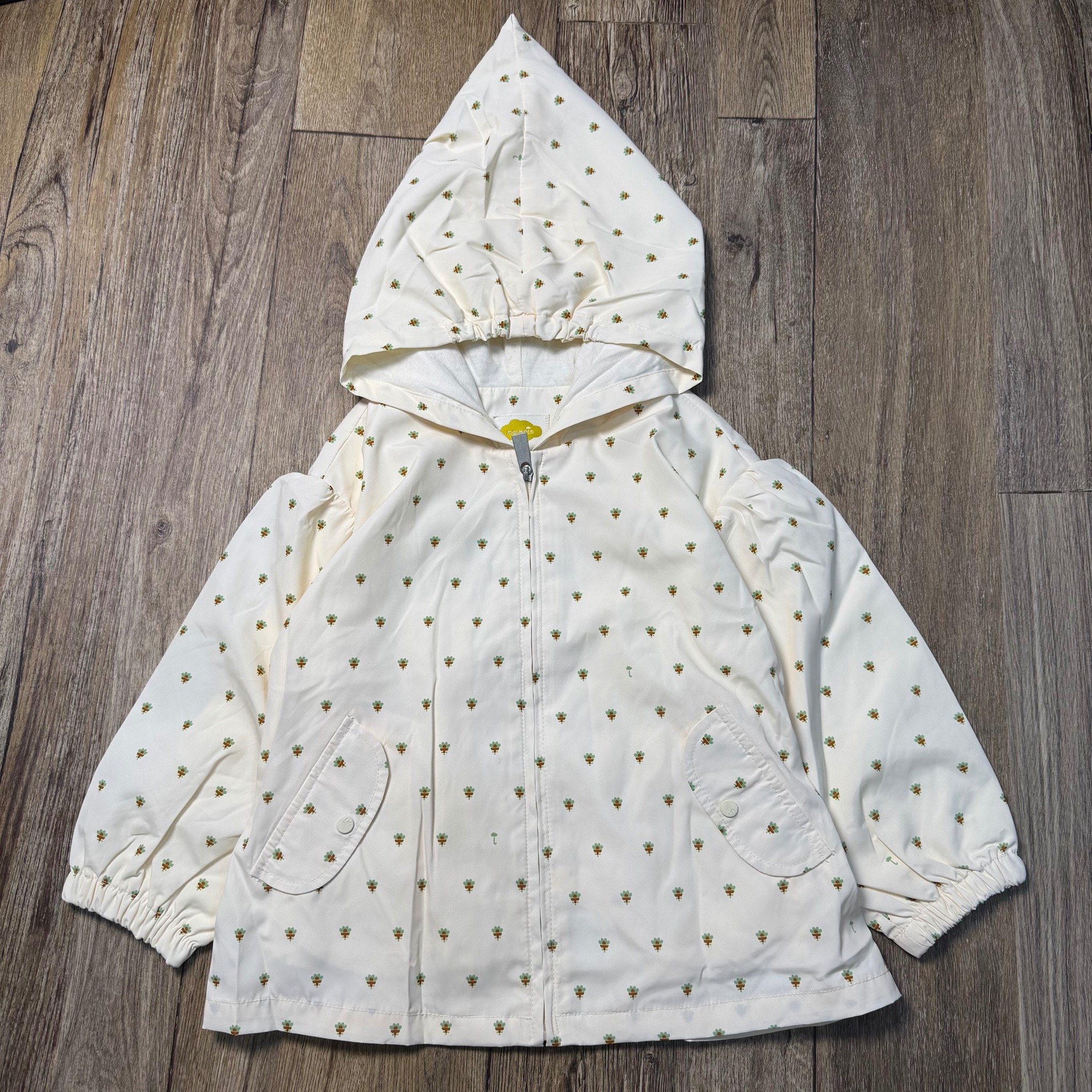 Áo khoác gió 2 lớp Moimoln lót cotton màu kem hoạ tiết hoa bé gái size 90-120