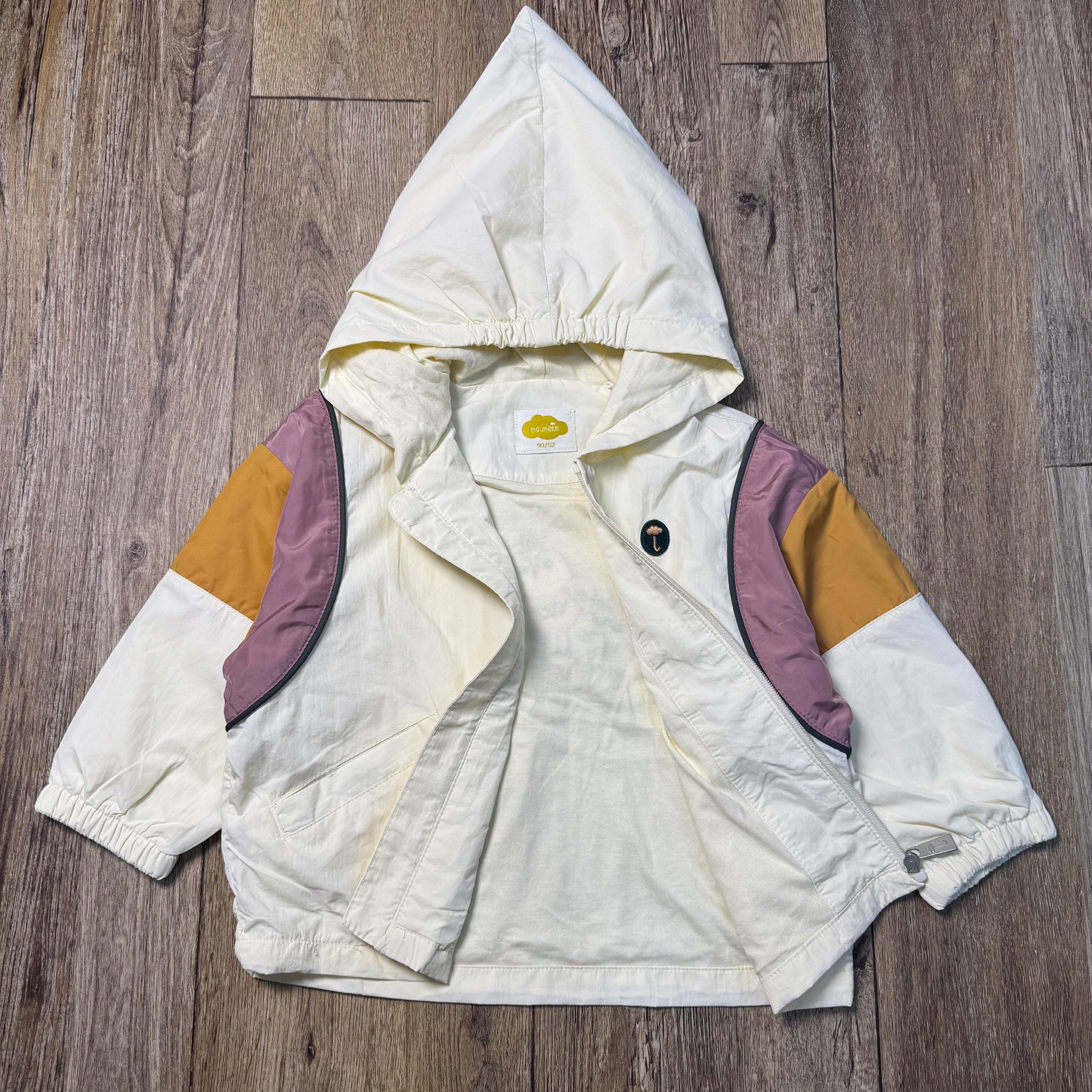 Áo khoác gió 2 lớp Moimoln lót cotton màu kem phối tím nâu cho bé size 90-110