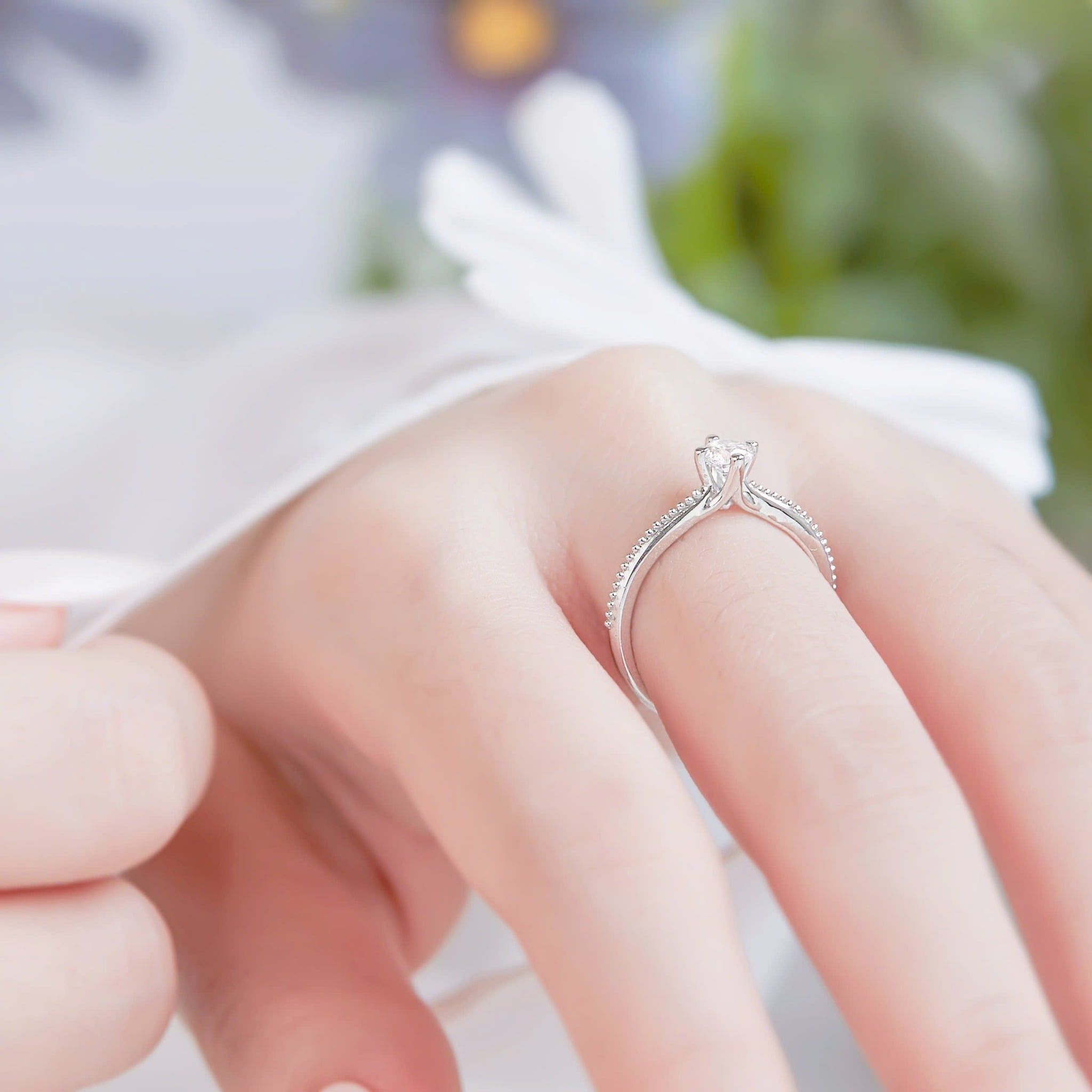 Nhẫn cầu hôn vàng 18k Aurora Kiss | Gix Jewel 