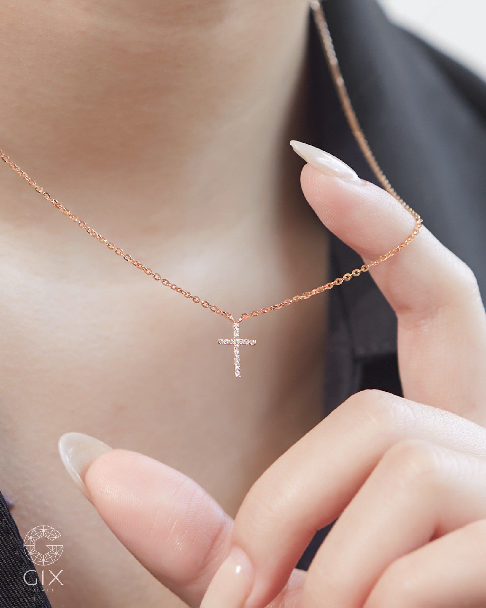  Dây chuyền thánh giá sợi vàng hồng đẹp đính kim cương | Gix Jewelry 