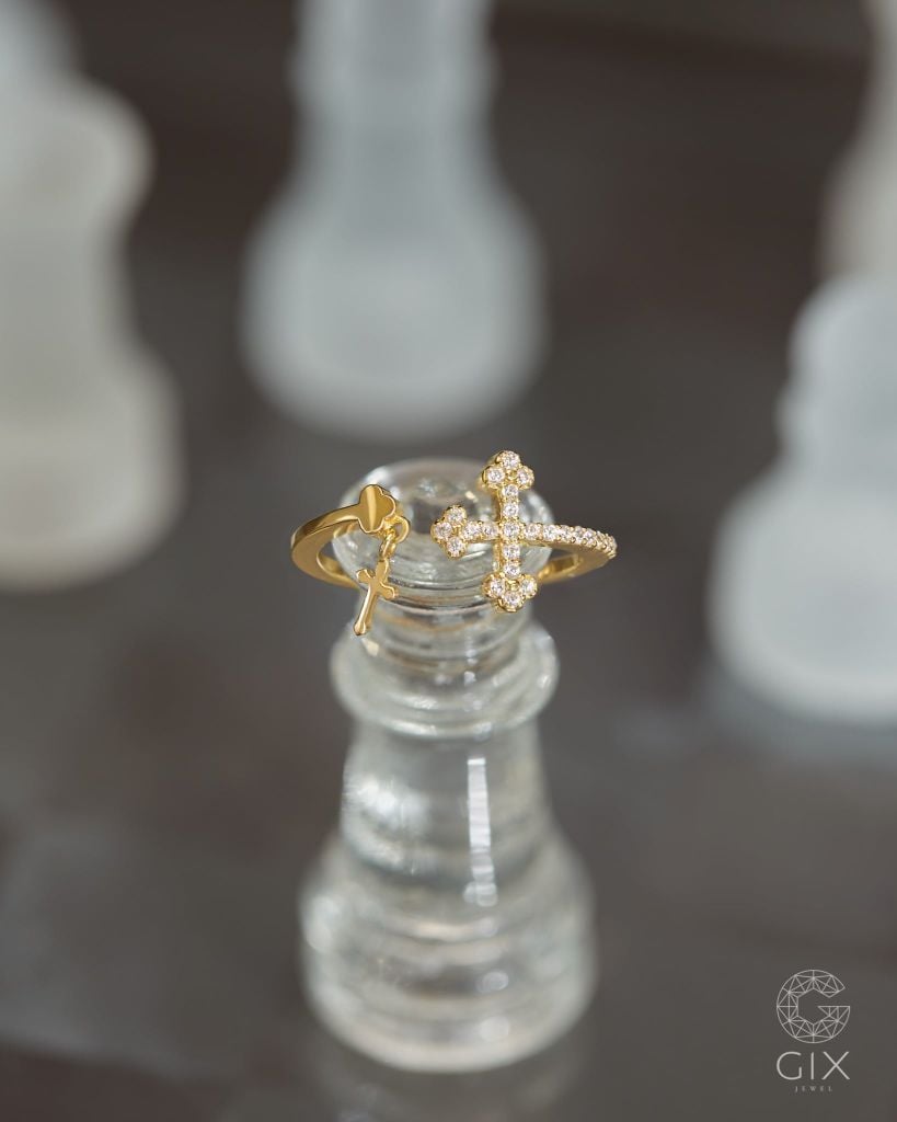  Nhẫn nữ vàng 18k hình thánh giá đính đá cao cấp | Gix Jewel 