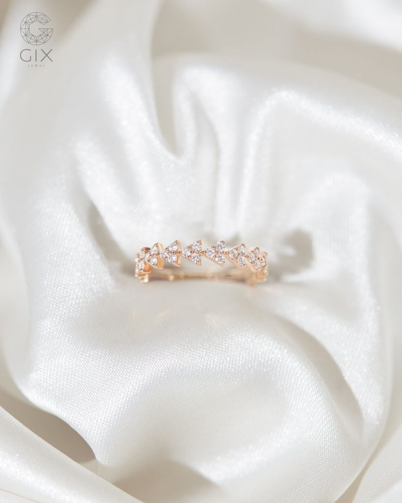 Nhẫn nữ vàng đẹp đính kim cương tấm cao cấp | Gix Jewel 