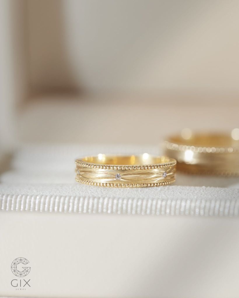  Nhẫn cưới đôi vàng trắng đơn giản thiết kế riêng đính đá đẹp Gix Jewel 