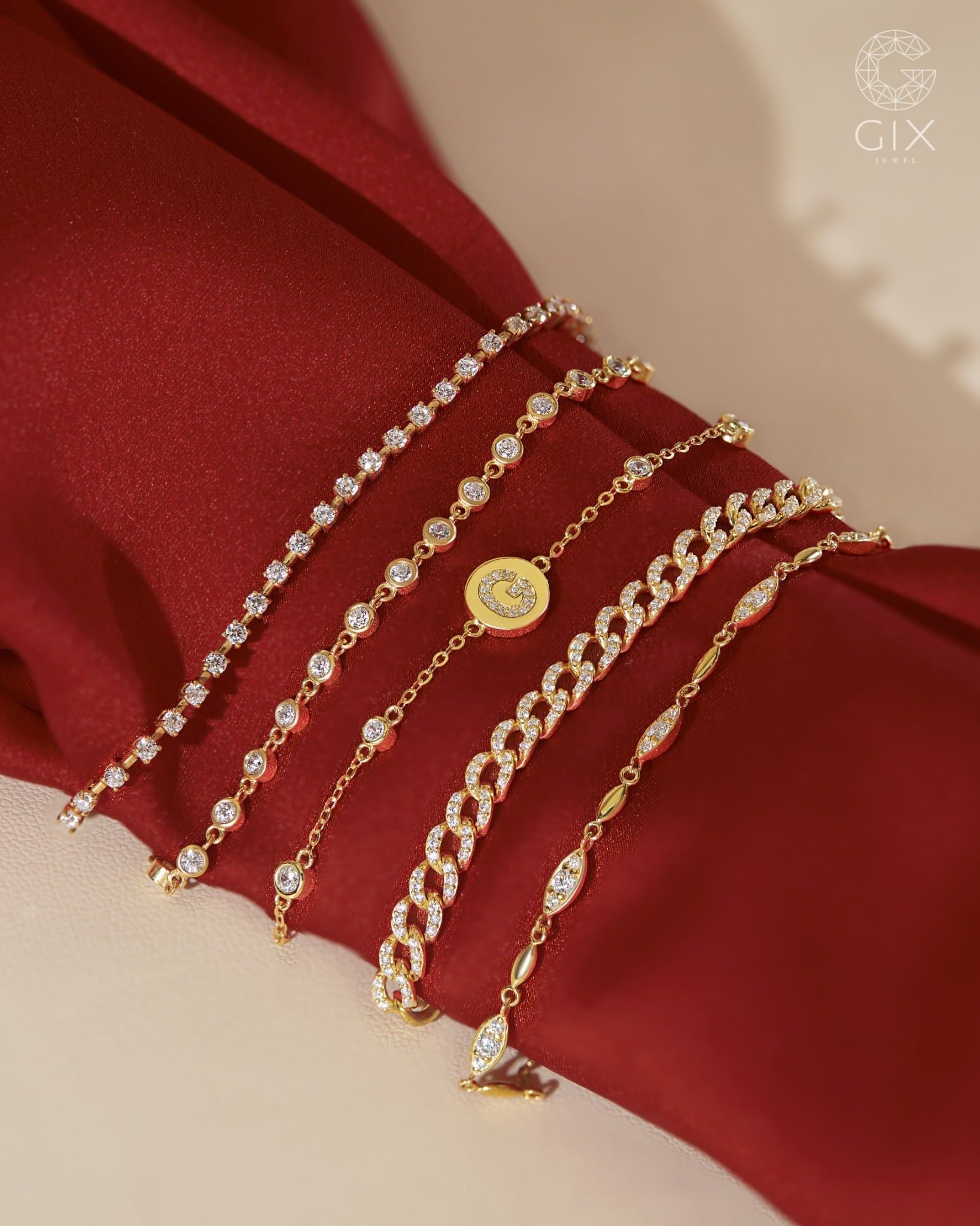  Lắc tay đơn giản cho nữ sợi mảnh gắn bi tròn khắc chữ | Gix Jewel 