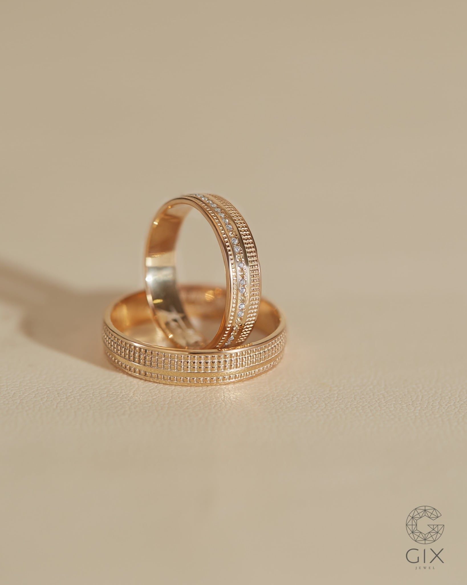  Nhẫn cưới vàng 18k thiết kế họa tiết migrain đính đá - GCR25050232 | Gix Jewel 