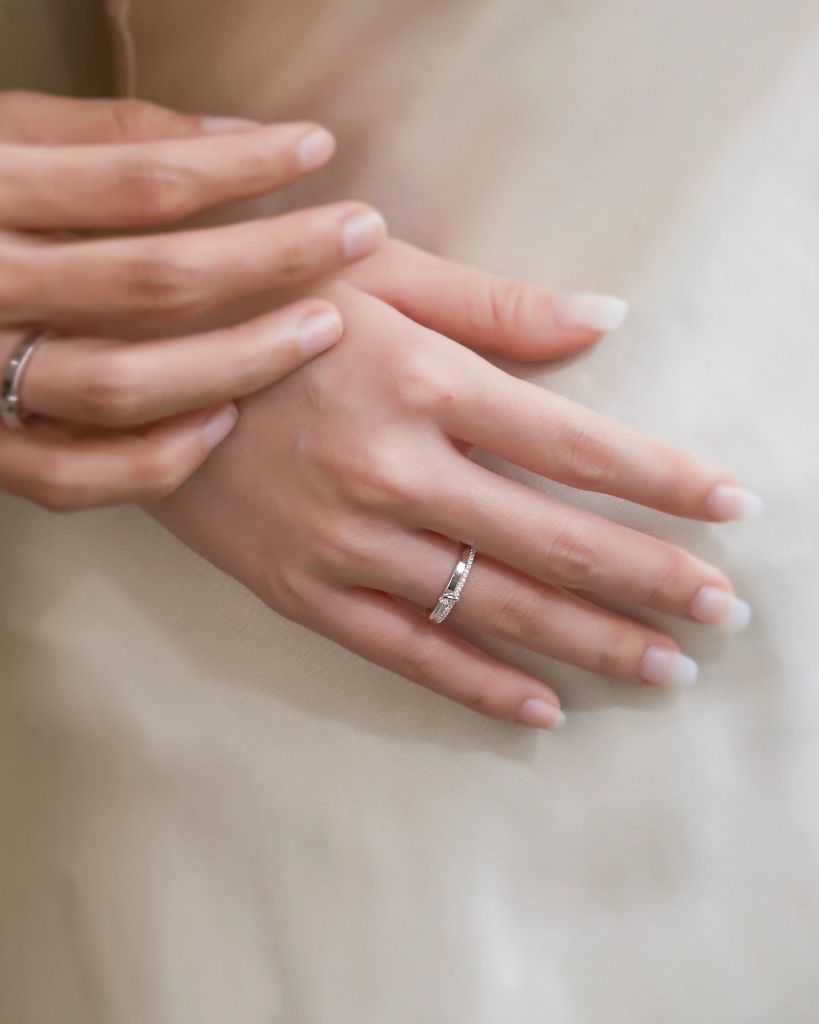 Nhẫn cưới vàng 14k Love Knot Gix - GCR25050055